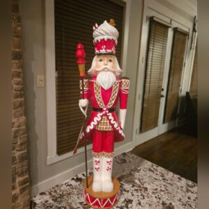 Where Can I Buy a 5ft Tall Candy Nutcracker? Your Ultimate Guide