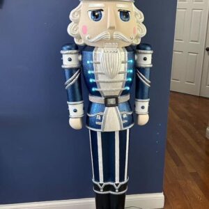 Can I Buy a 6ft Tall Animated Nutcracker Near Me in the US? The Complete Guide